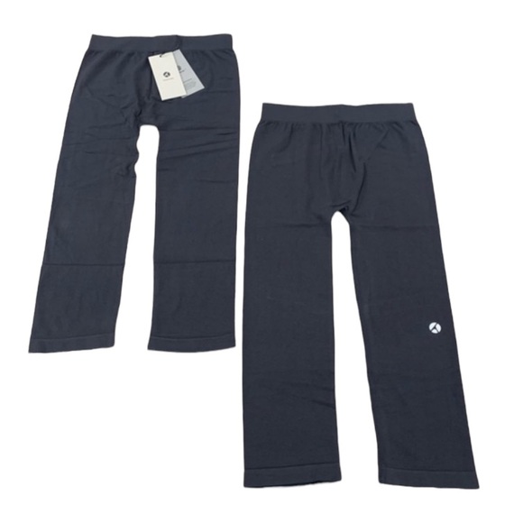 AVOCADO Capri Leggings In Charcoal Gray NWT - Picture 1 of 4